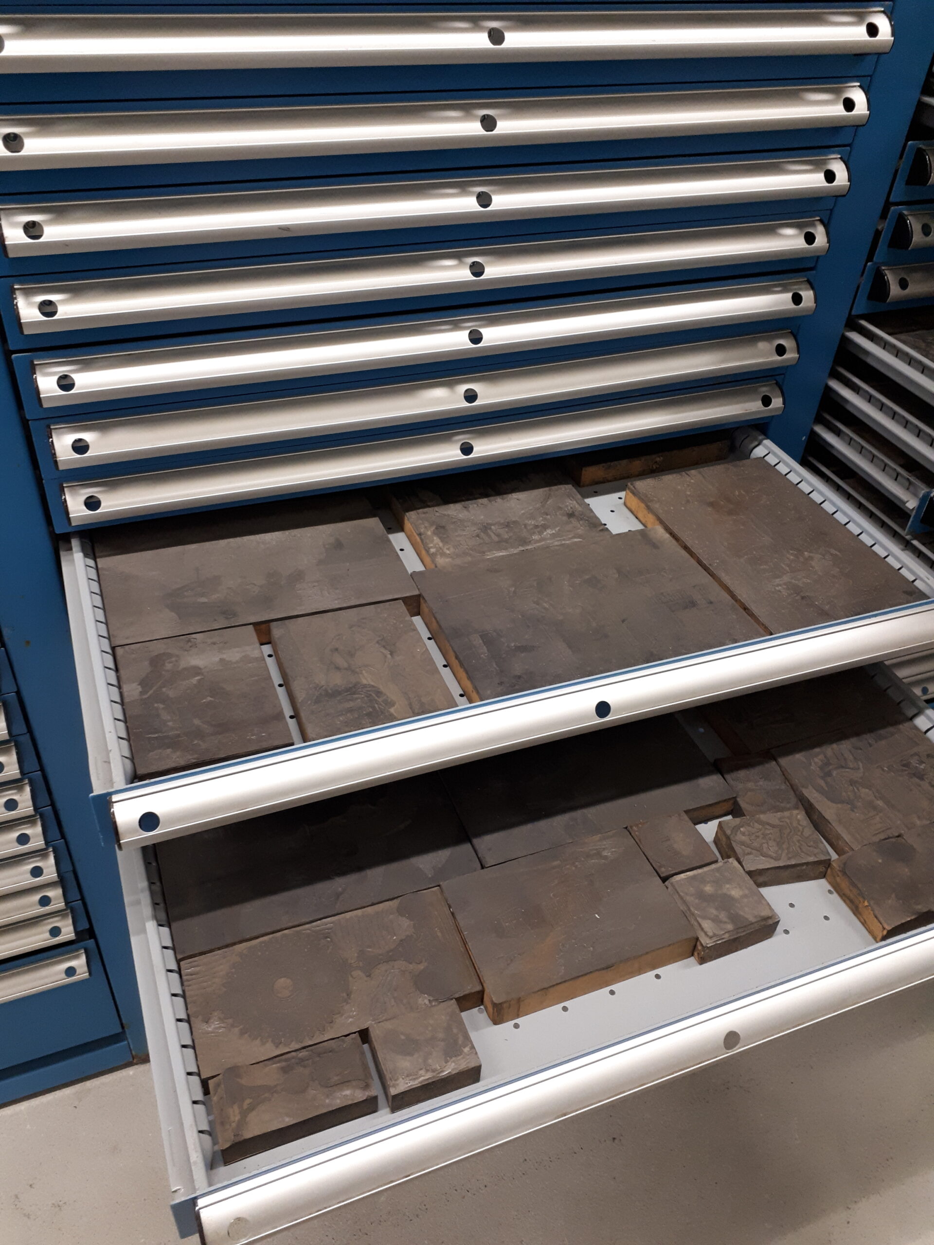 Holzstich-Druckplatten im Archiv des Museums Fram