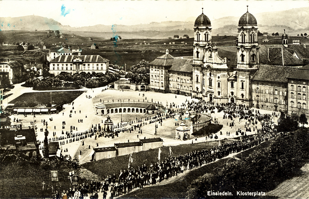 Pilgerzüge in Einsiedeln, Postkarte, 1. Hälfte 20. Jhd.